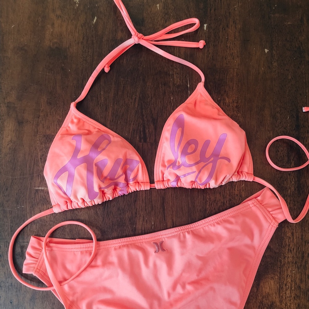 Hurley Neon Pink / Orange Triangle Bikini 💗